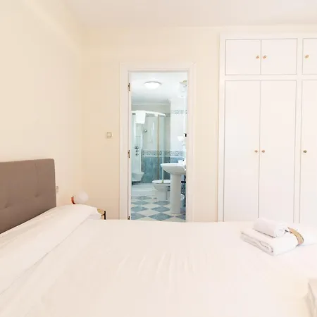 Chalet Global Properties, En Primera Linea De Playa Con Piscina Privada *