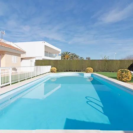 Chalet Global Properties, En Primera Linea De Playa Con Piscina Privada *