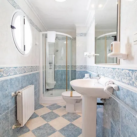 Chalet Global Properties, En Primera Linea De Playa Con Piscina Privada Sagunto